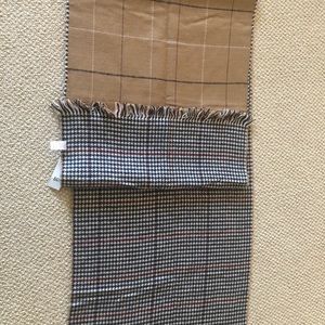 Womans Reversible Scarf/ shawl NWT